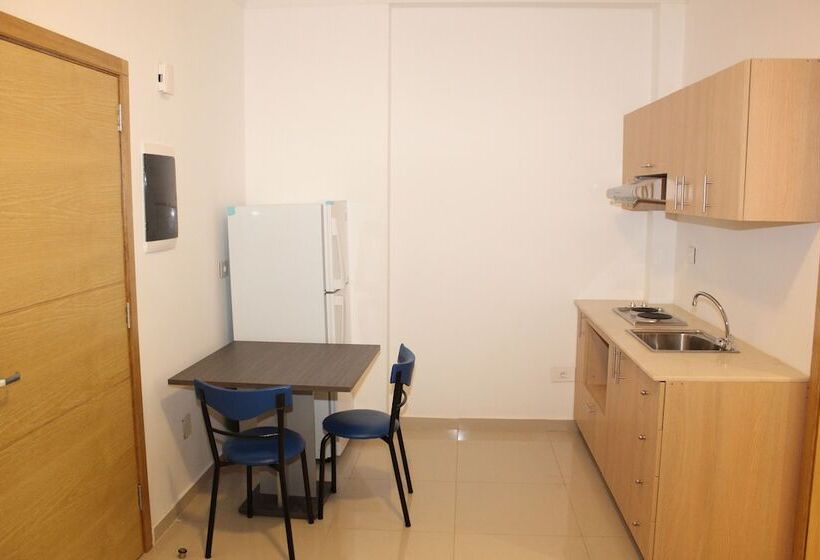 آپارتمان راحتی 1 خوابه, Le Caravelle Beirut