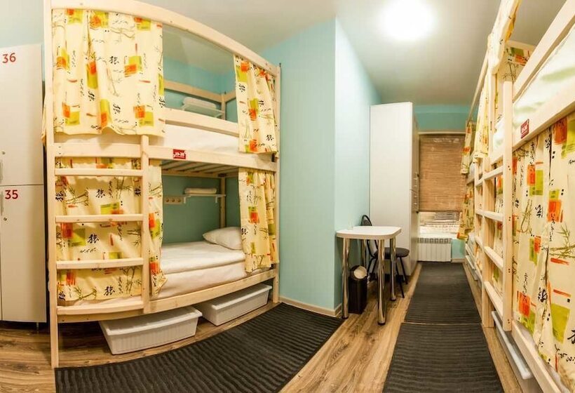 سرير فى غرفة مشتركه, «very Center» Hostel