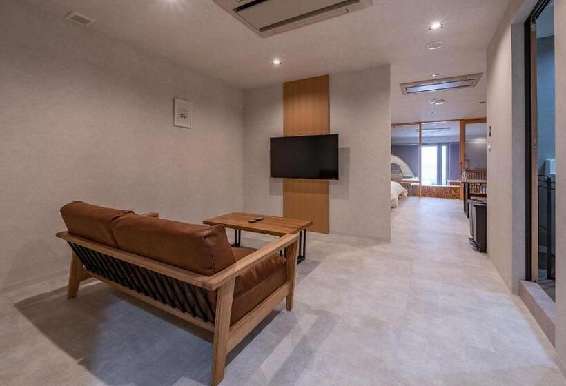 سوئیت پرزیدنت, Relax Hotel Takayama Station