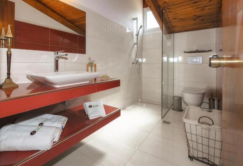 شقة 3 غرف, Denise Studios And Apartments