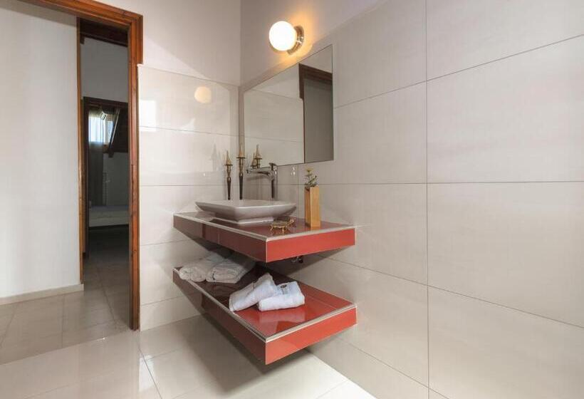 آپارتمان 3 خوابه, Denise Studios And Apartments