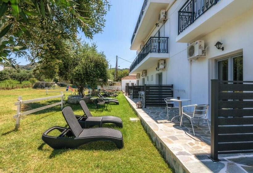 اتاق استاندارد سه تخته با بالکن, Denise Studios And Apartments