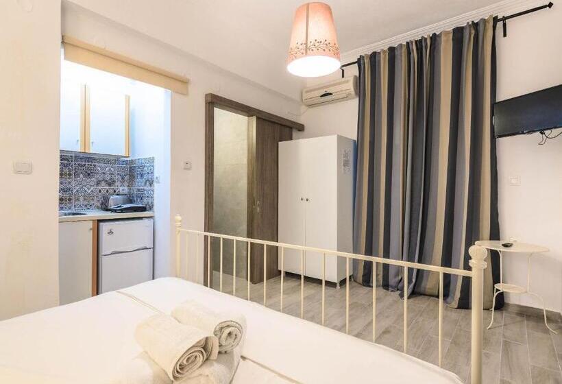 استودیو استاندارد با بالکن, Denise Studios And Apartments