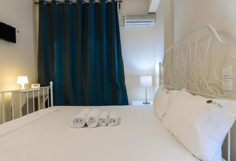 استودیو استاندارد با بالکن, Denise Studios And Apartments