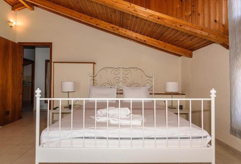 آپارتمان 3 خوابه, Denise Studios And Apartments