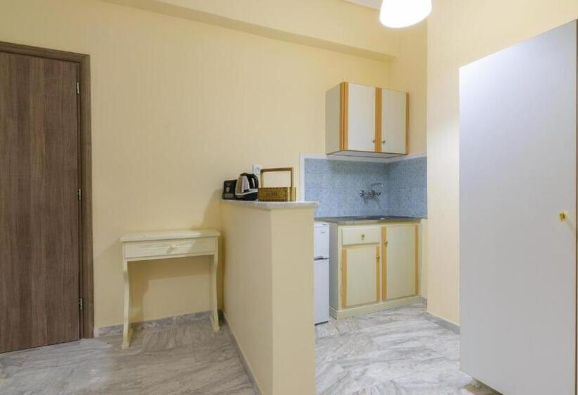 اتاق استاندارد سه تخته با بالکن, Denise Studios And Apartments