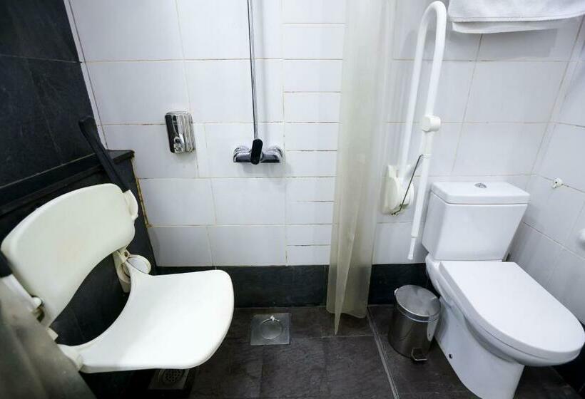 اتاق لوکس, Hamra Urban Gardens