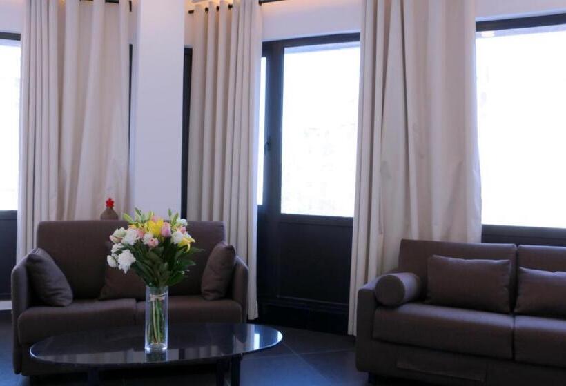 سوییت جونیور, Hamra Urban Gardens
