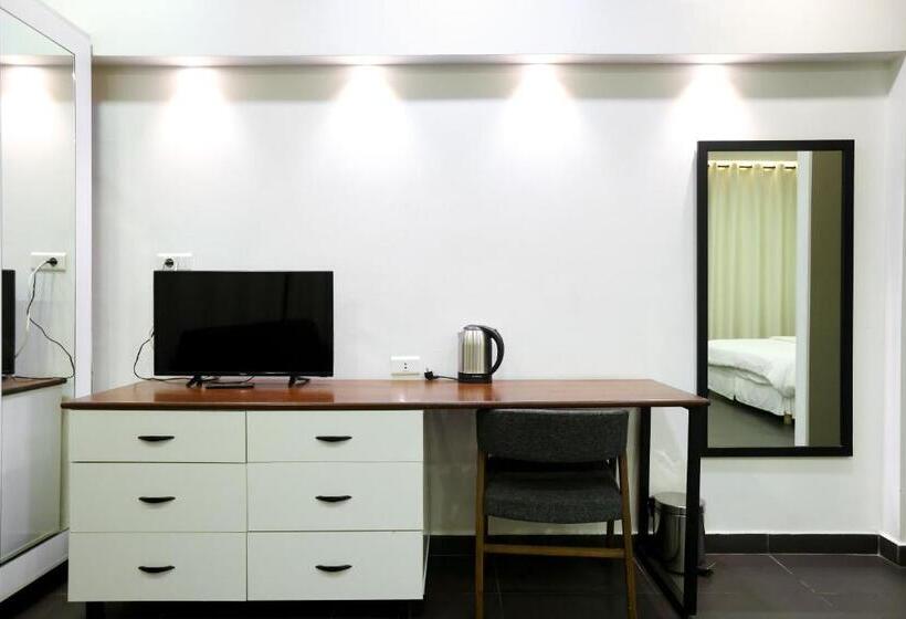 سوییت جونیور, Hamra Urban Gardens