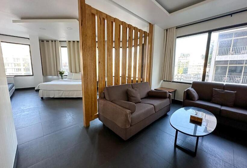 سوئیت با تخت بزرگ, Hamra Urban Gardens