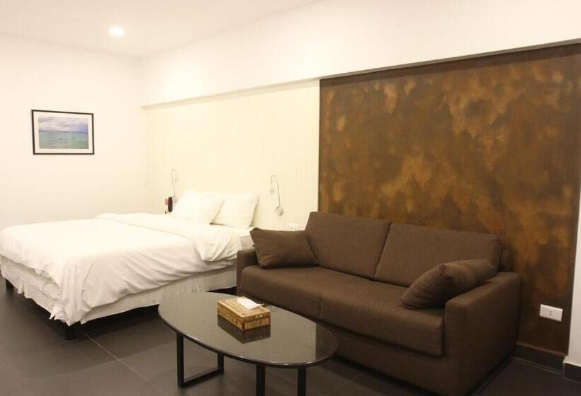 سوئیت با تخت بزرگ, Hamra Urban Gardens