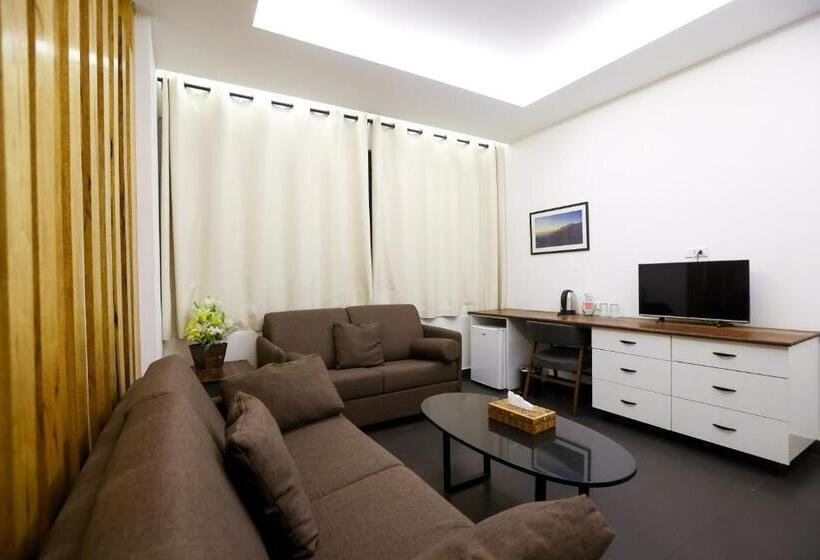 سوئیت با تخت بزرگ, Hamra Urban Gardens