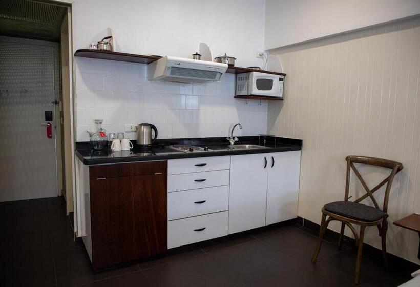 استودیو استاندارد با تخت کینگ, Hamra Urban Gardens