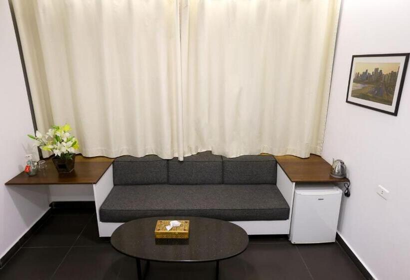 اتاق استاندارد با تخت بزرگ, Hamra Urban Gardens