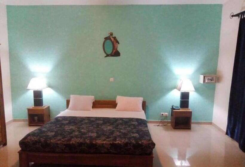 스탠다드 스튜디오, Residence Hotel La Marsu