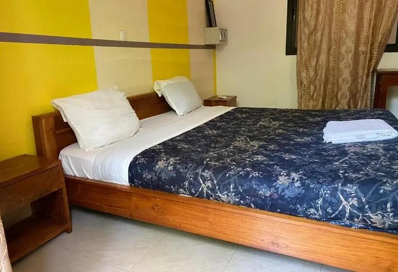 اتاق استاندارد سه نفره, Residence Hotel La Marsu