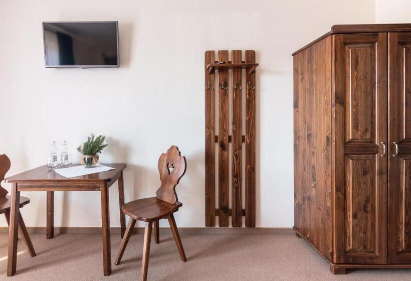 إستديو قياسى مزود بشرفة, Dworek Myśliwski Hubert świetna Lokalizacja 50m Od Term Bania