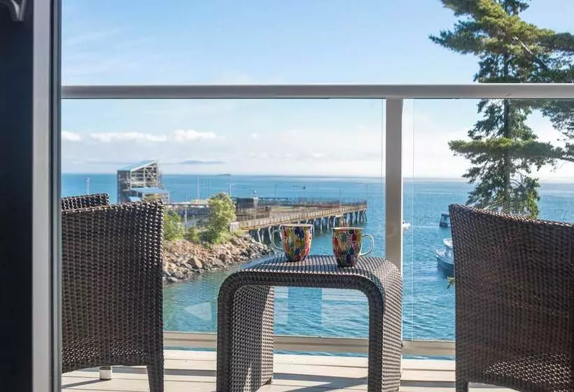 سوییت خانوادگی, Atlantic Oceanside Hotel & Conference Center