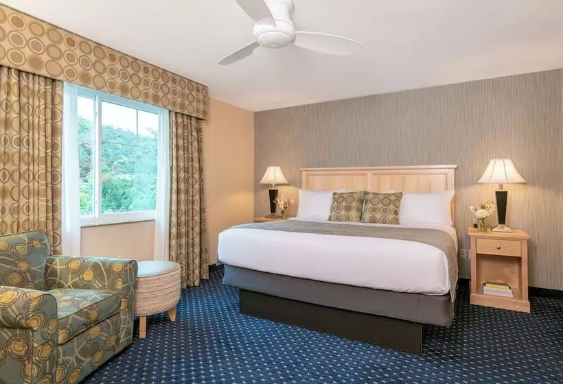 سوییت خانوادگی, Atlantic Oceanside Hotel & Conference Center