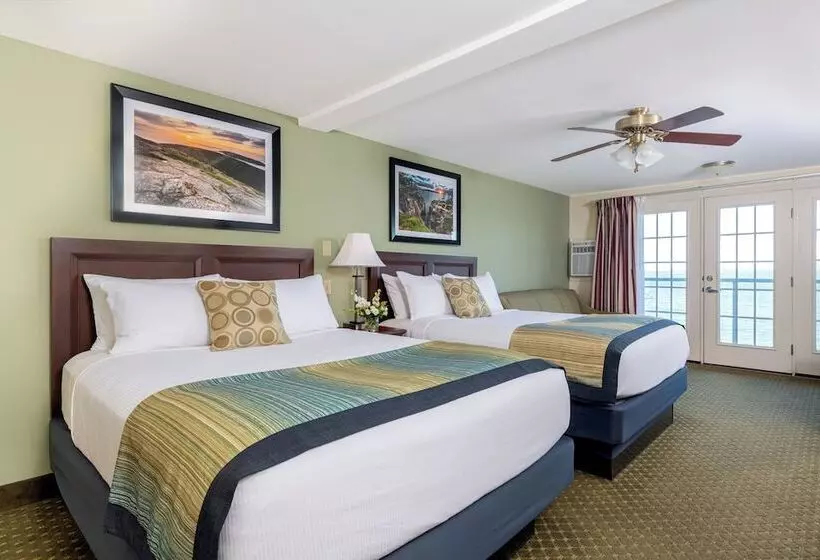 اتاق استاندارد با بالکن و چشم‌انداز دریا, Atlantic Oceanside Hotel & Conference Center
