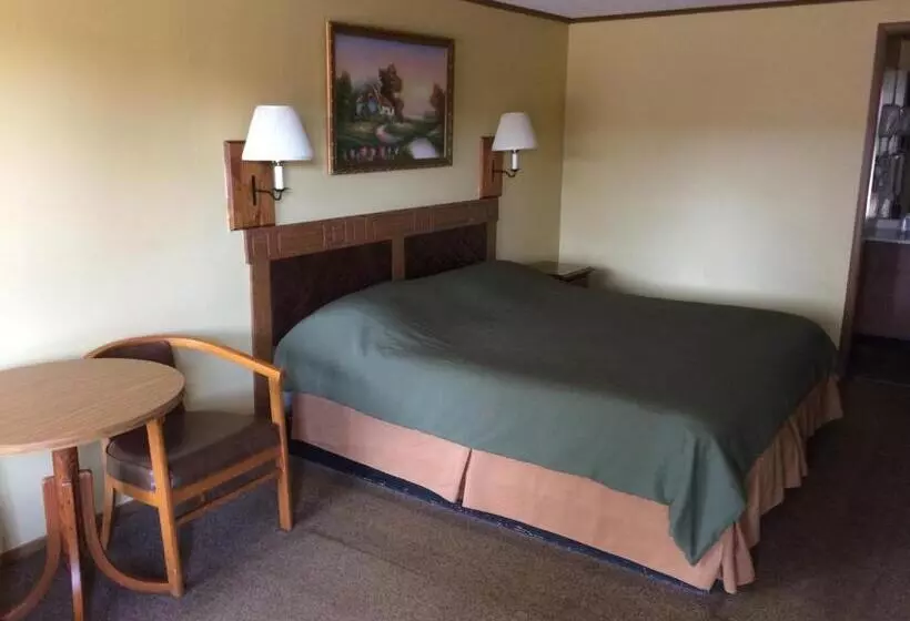 ダブルベッドスタンダードルーム, Arbor Inn Of Historic Marshall