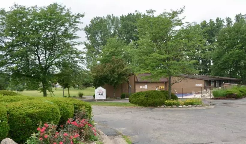 ダブルベッドスタンダードルーム, Arbor Inn Of Historic Marshall