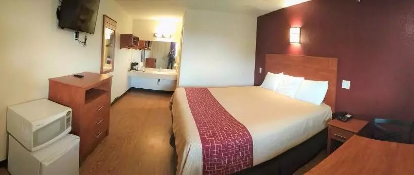 キングサイズベッドのスタンダードルーム, Bastrop Inn