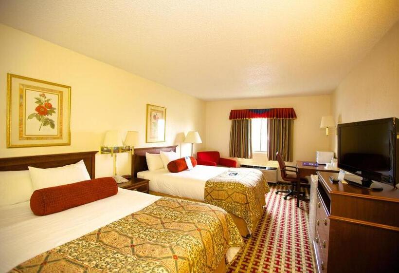 带2个双人床的标准工作室, Baymont By Wyndham Smyrna