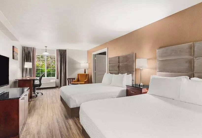 ジュニアスイート, The Ashley Inn & Suites