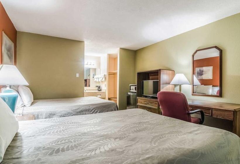 غرفه قياسيه سريرين مزدوجين, Executive Inn Dodge City, Ks