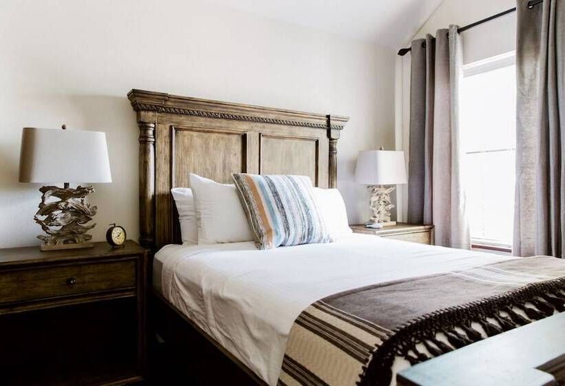 디럭스 스위트, Hillside Boutique