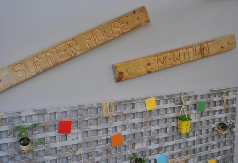 اتاق استاندارد سه تخته با سرویس بهداشتی مشترک, Newtown Backpackers