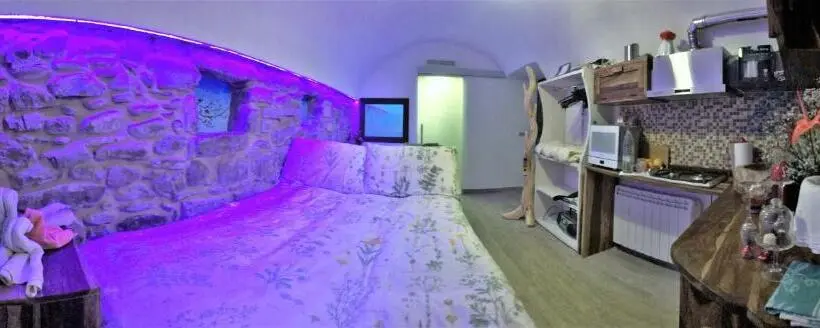 スタンダードスタジオ, B&b Il Libro Verde