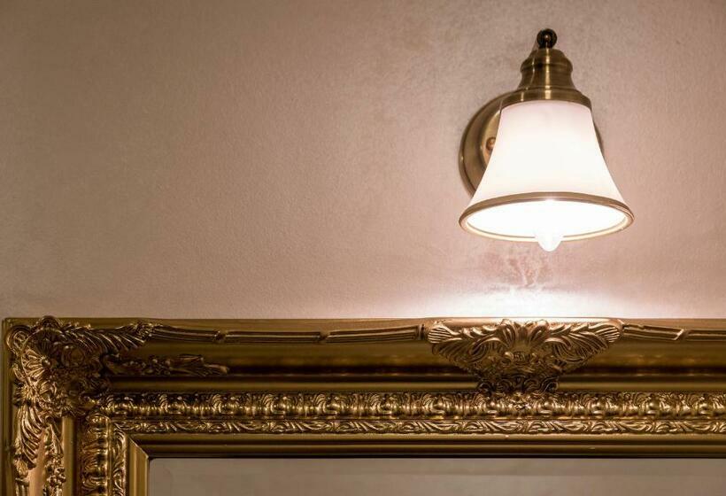 Quarto Superior Individual, Jupiter Lux Rooms