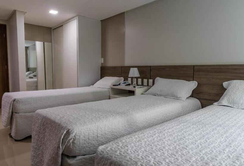 اتاق استاندارد سه تخته با بالکن, Oriental Praia