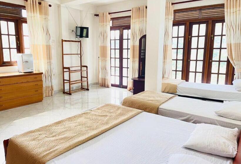 スタンダード４人部屋, Villa Di Sara