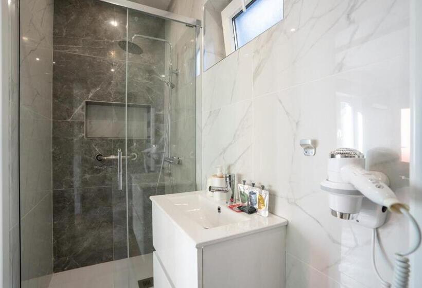 غرفة قياسية, Madeira Surf Lodge