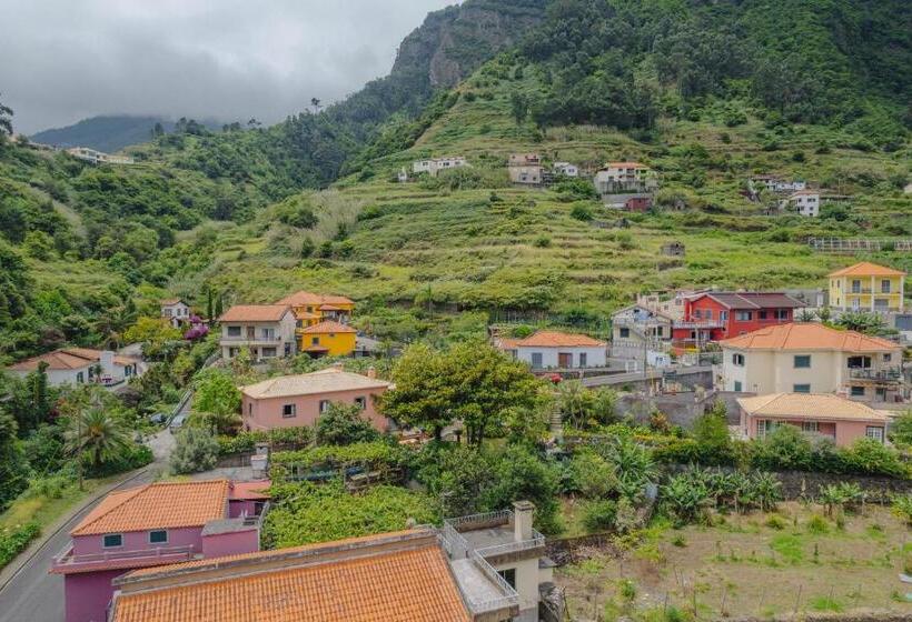 غرفة قياسية, Madeira Surf Lodge