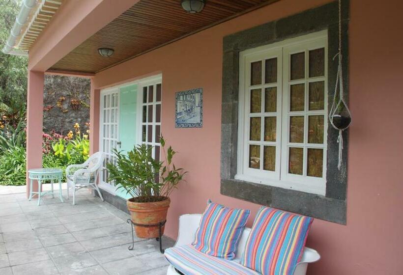 Quarto Estandar, Madeira Surf Lodge