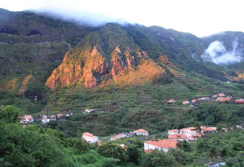 غرفة قياسية, Madeira Surf Lodge