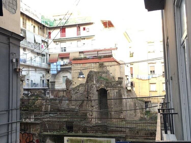اتاق لوکس با چشم‌انداز شهر, Musto Suites & Rooms