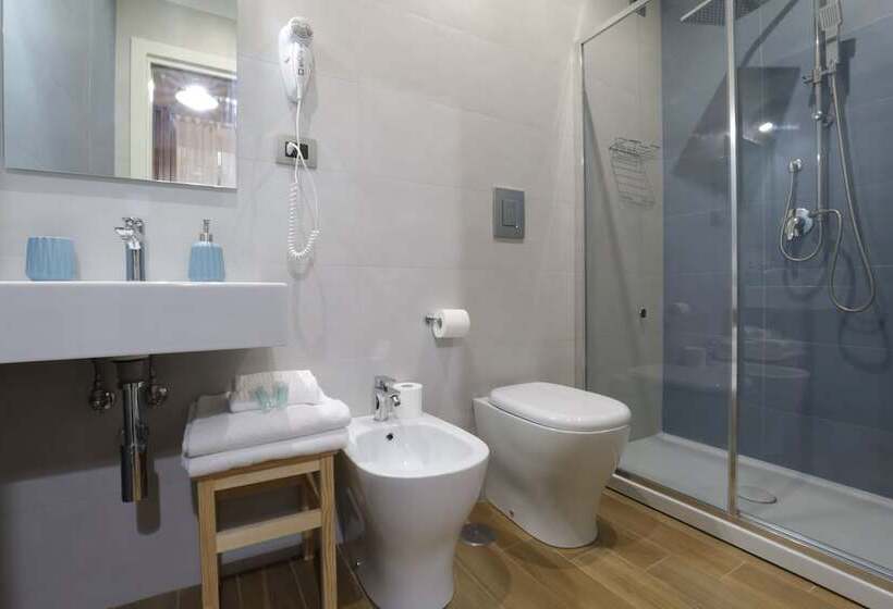 اتاق لوکس با چشمانداز شهر, Musto Suites & Rooms