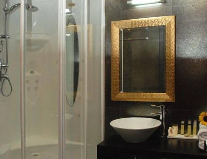 اتاق خانوادگی, Aion Luxury