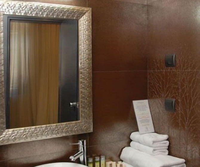 اتاق خانوادگی, Aion Luxury