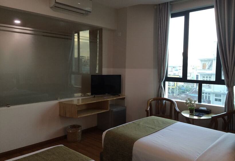 اتاق استاندارد, Gold Leaf