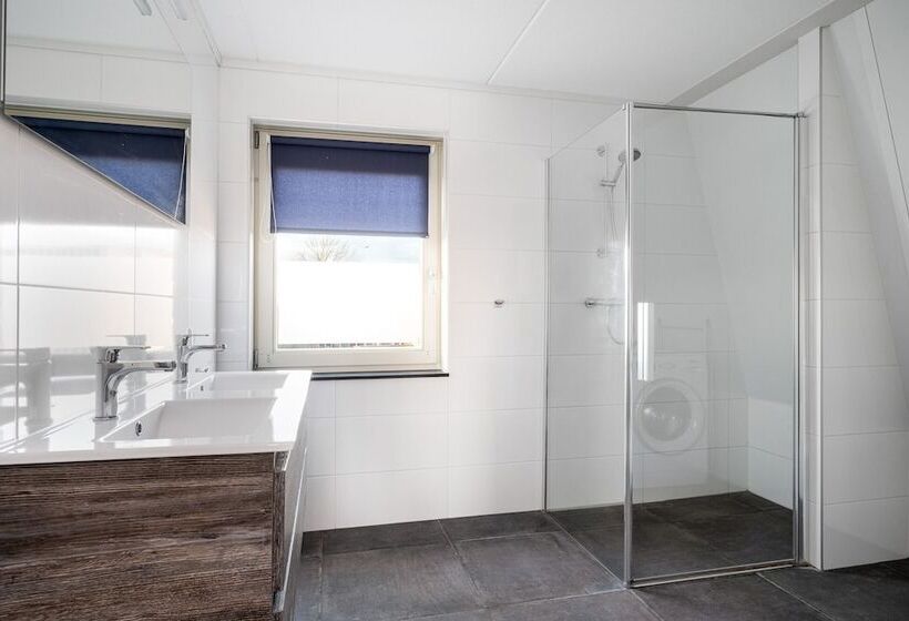 בית, 4 חדרי שינה, Recreatiepark Tusken De Marren