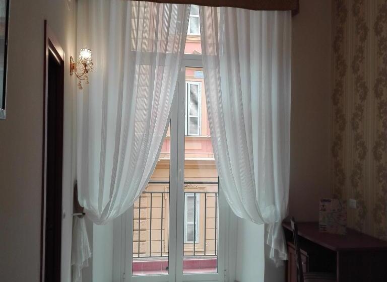 اتاق لوکس, Suite Dal Conte