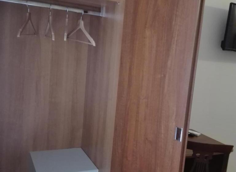 اتاق لوکس, Suite Dal Conte