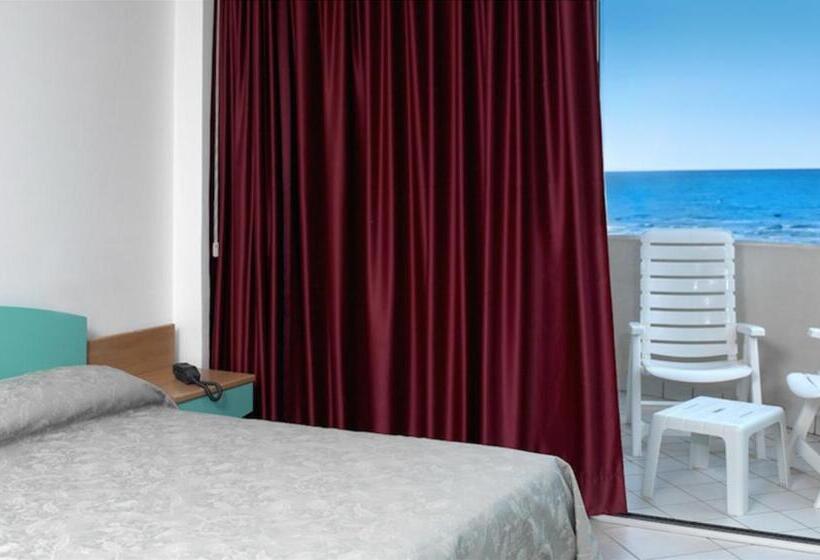 דירת חדר נוף לים, Altamarea Residence & Family