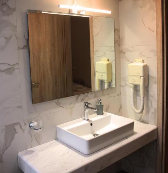 غرفة قياسية, Apollon Filoxenia